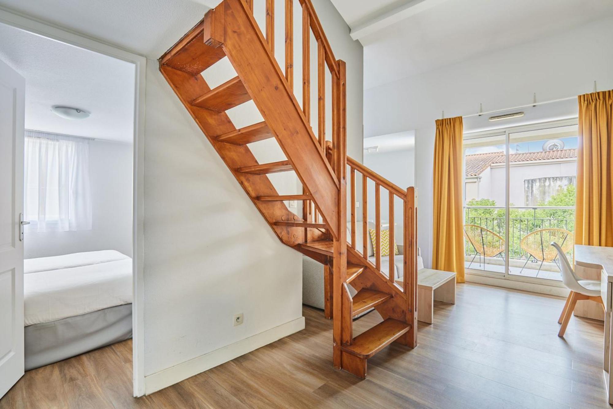 Appart Hotel Odalys City Aix En Provence Le Clos De La Chartreuse Екс ан Прованс Екстериор снимка