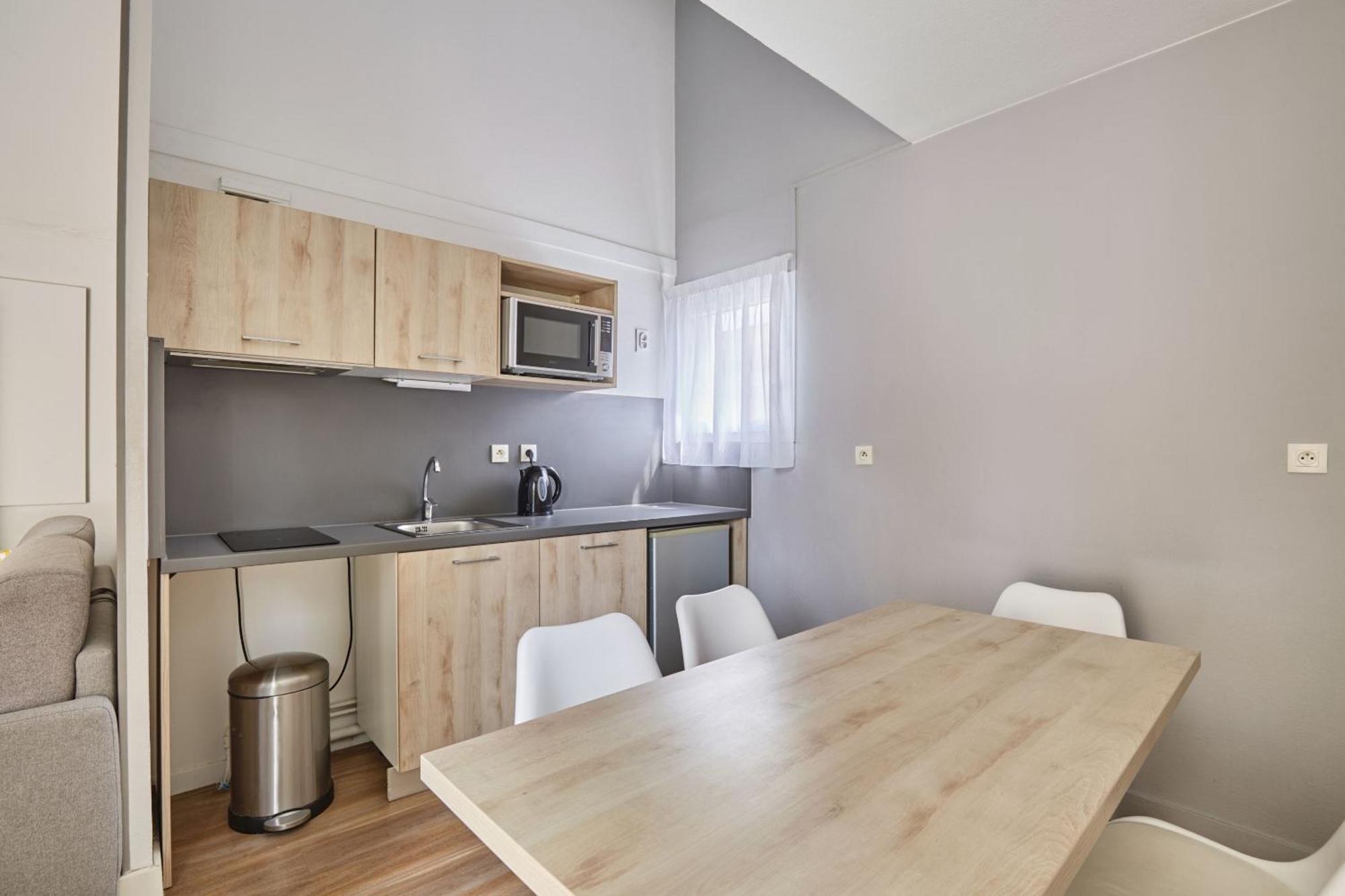 Appart Hotel Odalys City Aix En Provence Le Clos De La Chartreuse Екс ан Прованс Екстериор снимка