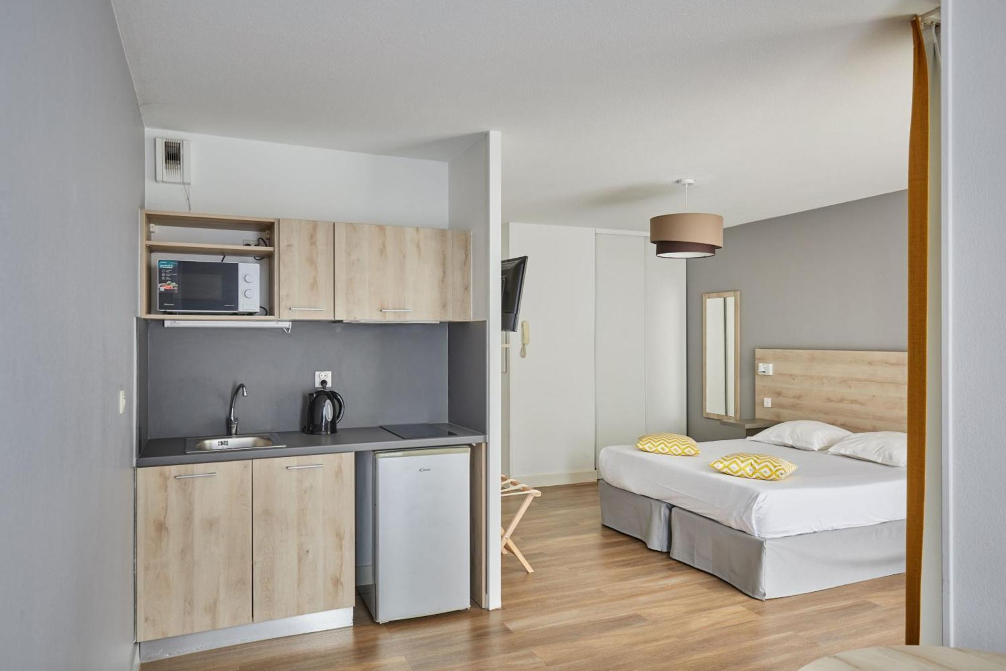 Appart Hotel Odalys City Aix En Provence Le Clos De La Chartreuse Екс ан Прованс Екстериор снимка