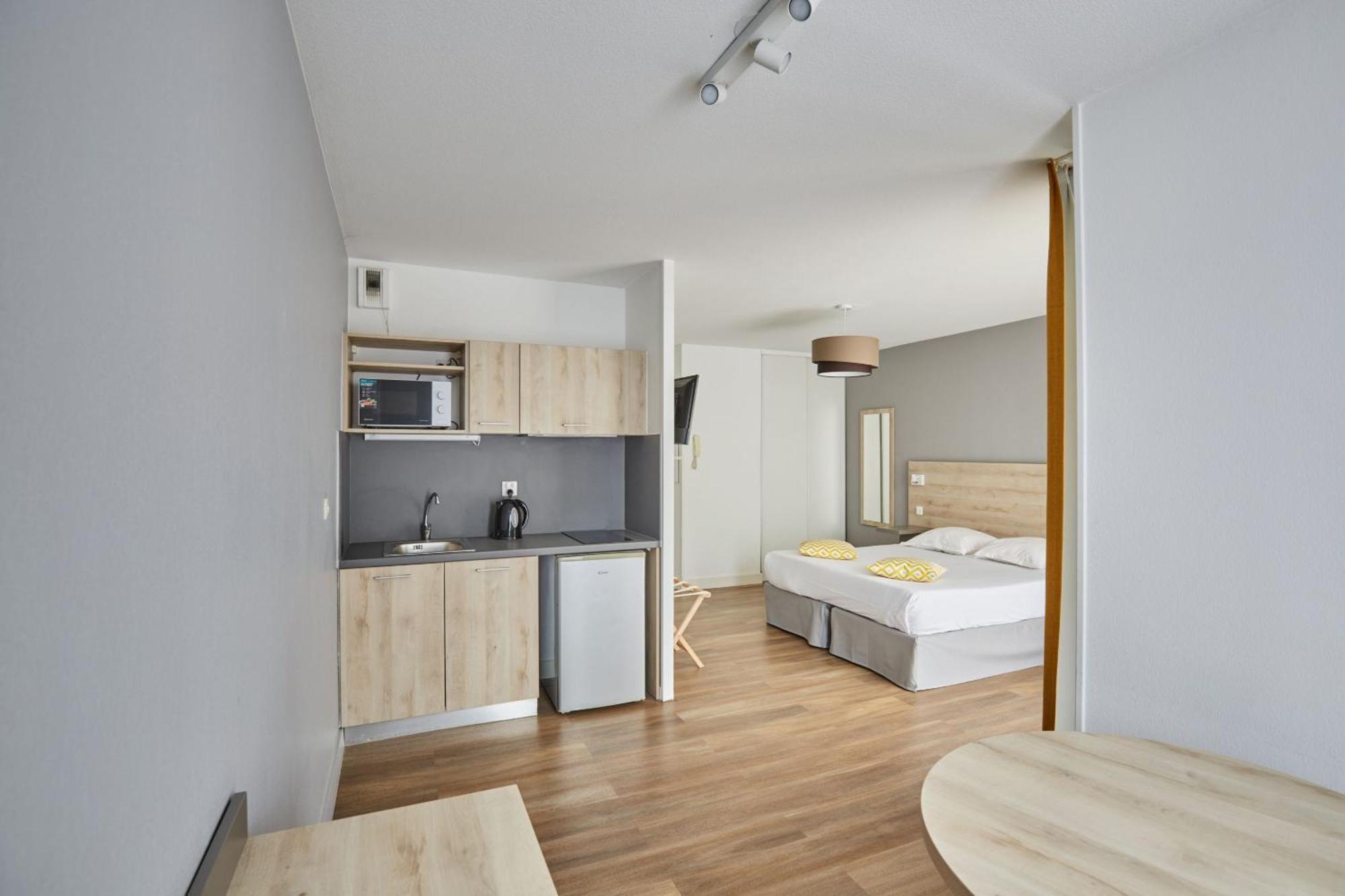 Appart Hotel Odalys City Aix En Provence Le Clos De La Chartreuse Екс ан Прованс Екстериор снимка