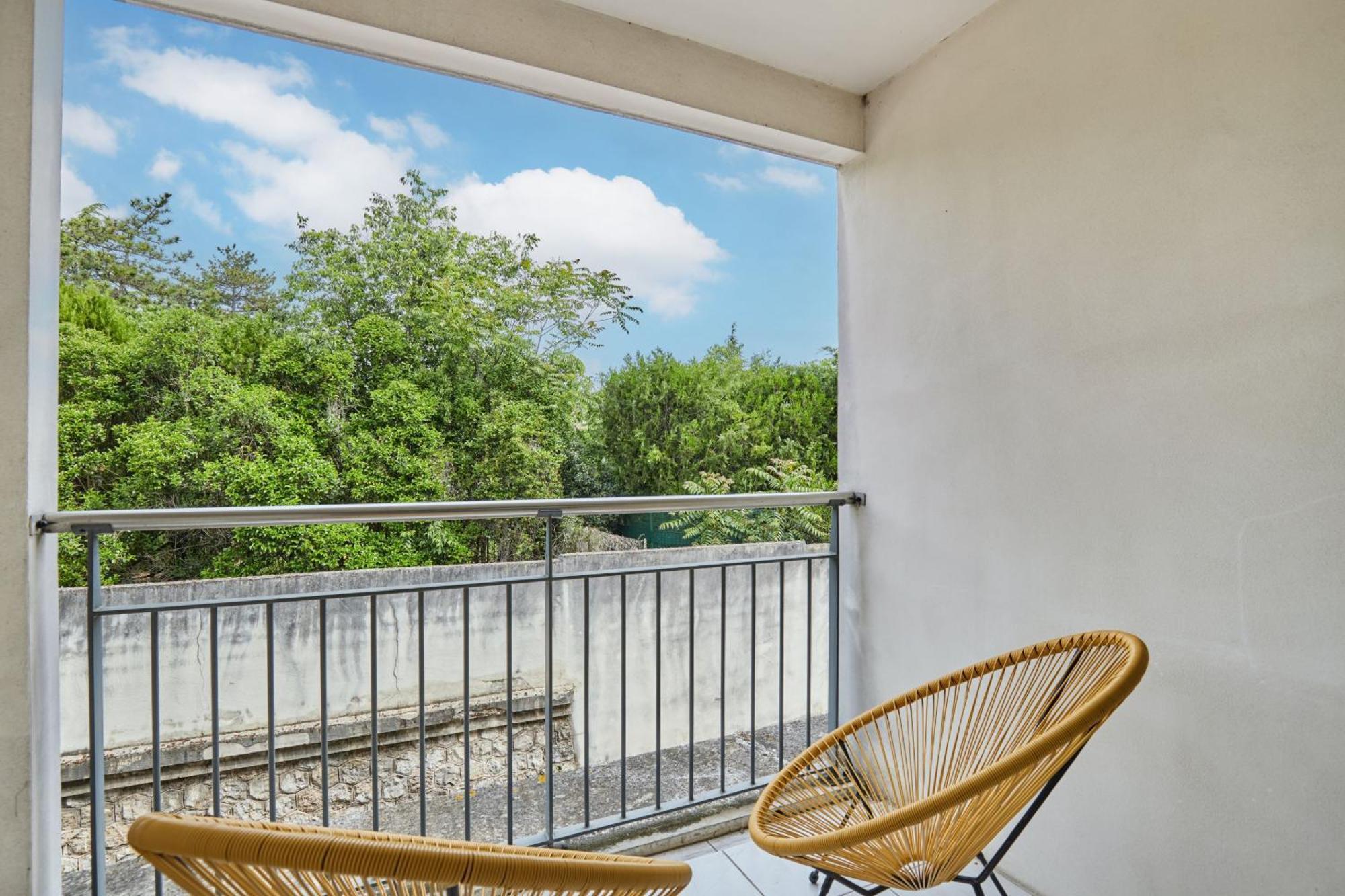 Appart Hotel Odalys City Aix En Provence Le Clos De La Chartreuse Екс ан Прованс Екстериор снимка