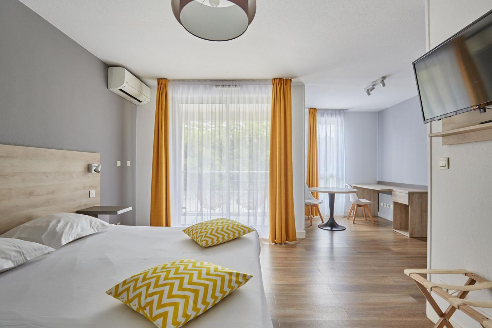 Appart Hotel Odalys City Aix En Provence Le Clos De La Chartreuse Екс ан Прованс Екстериор снимка